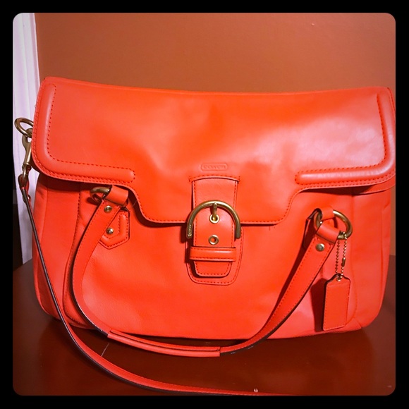 Purse - Picture 1 of 3